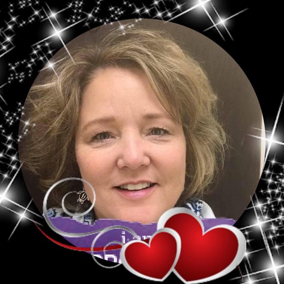 Meet your Posher, Debbie - Picture 1 of 1